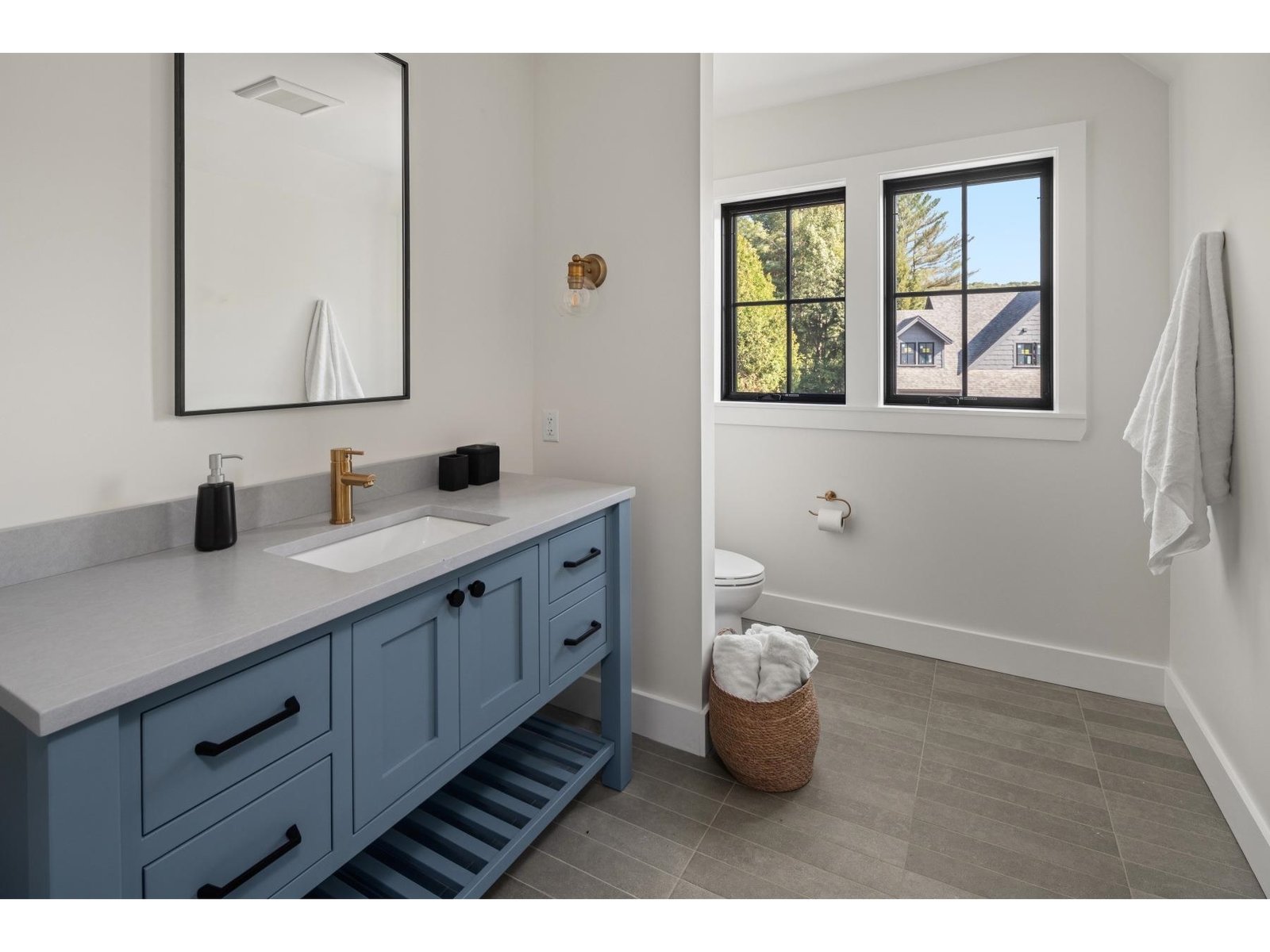 3148 Mountain Road, Unit B