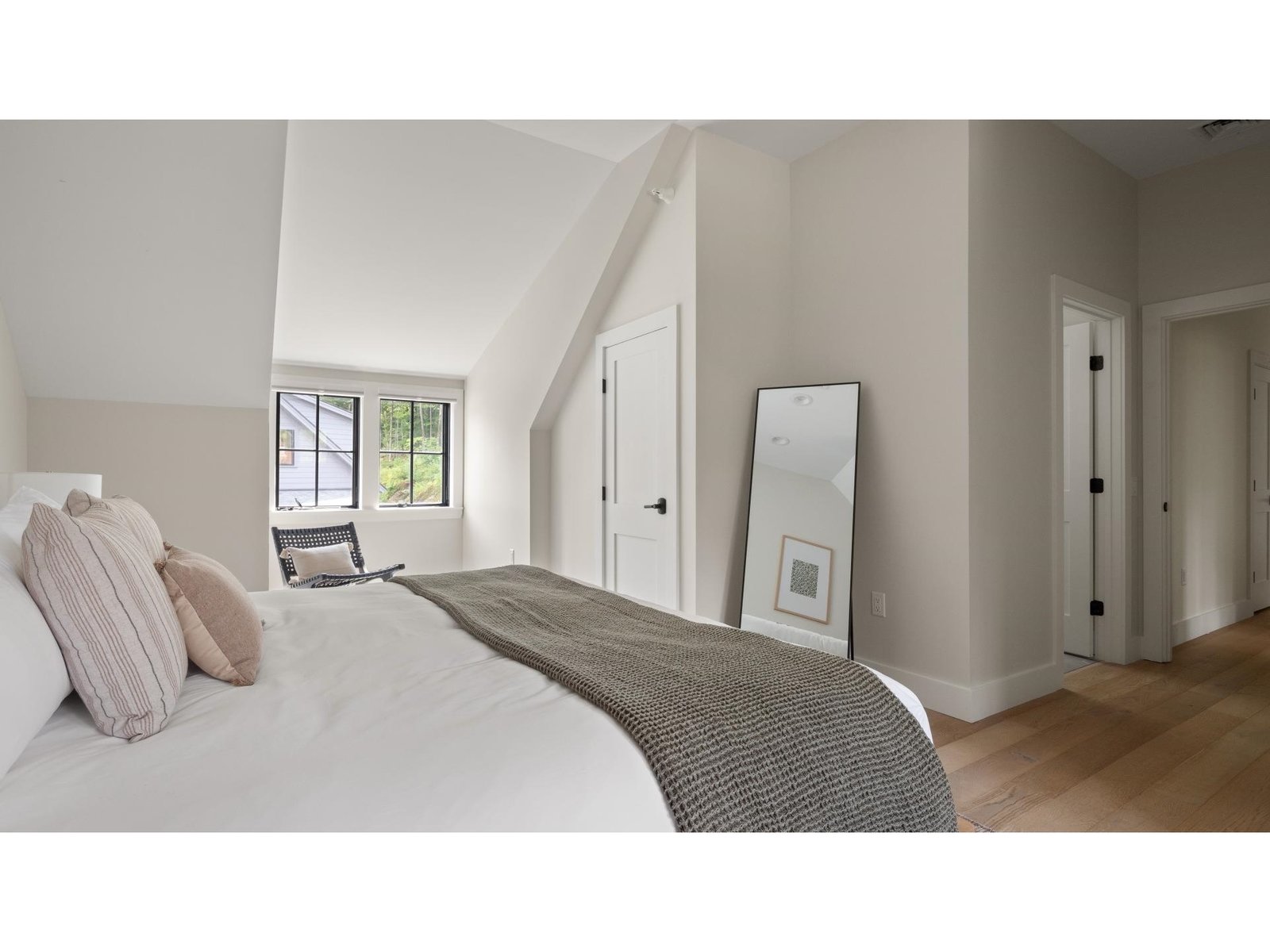 3148 Mountain Road, Unit B