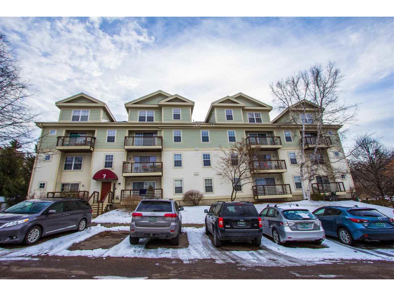316 Hildred Drive, Burlington