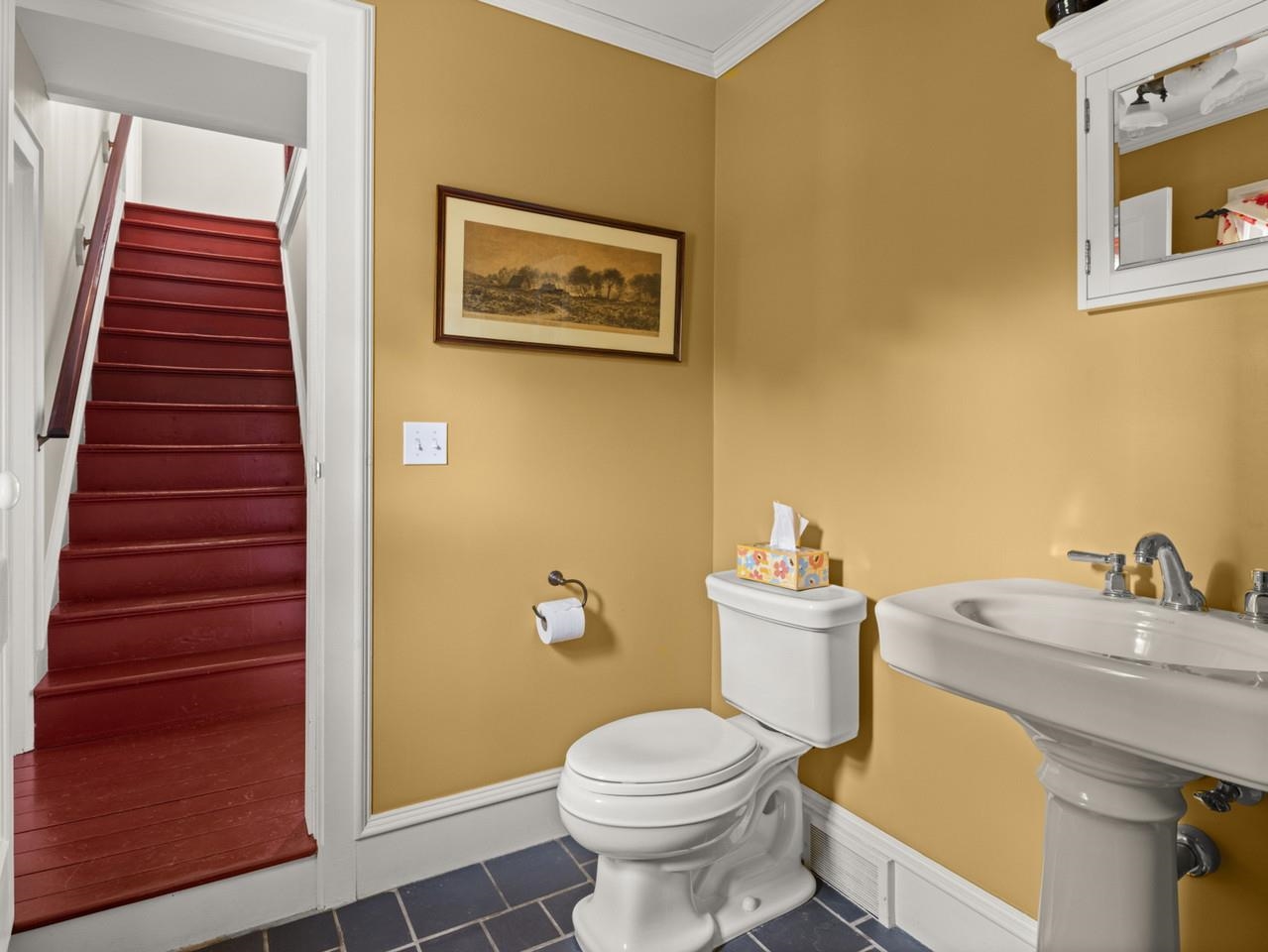 1/2 bath vintage style