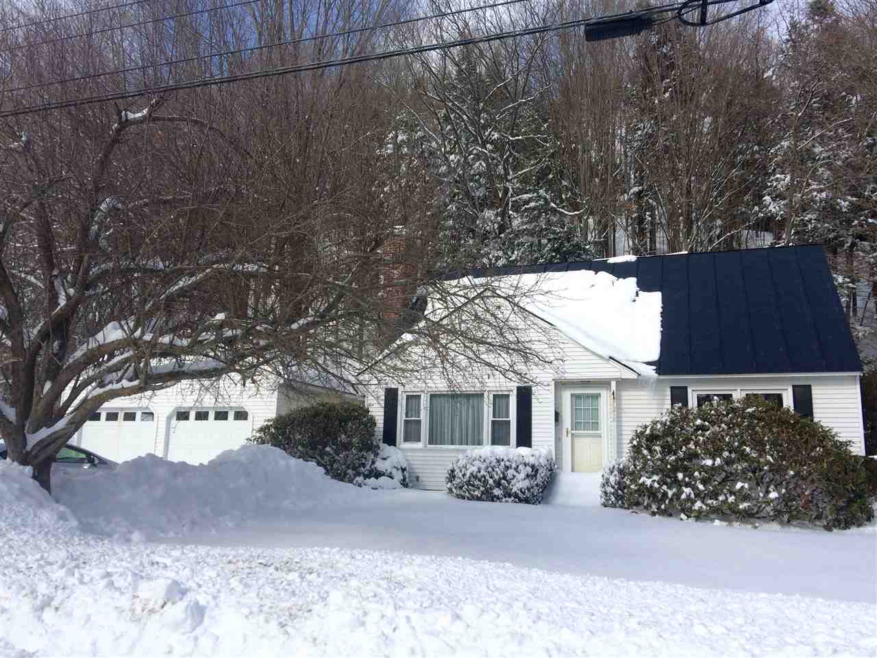 318 Gifford Road Hartford, Vermont Sold in 2017