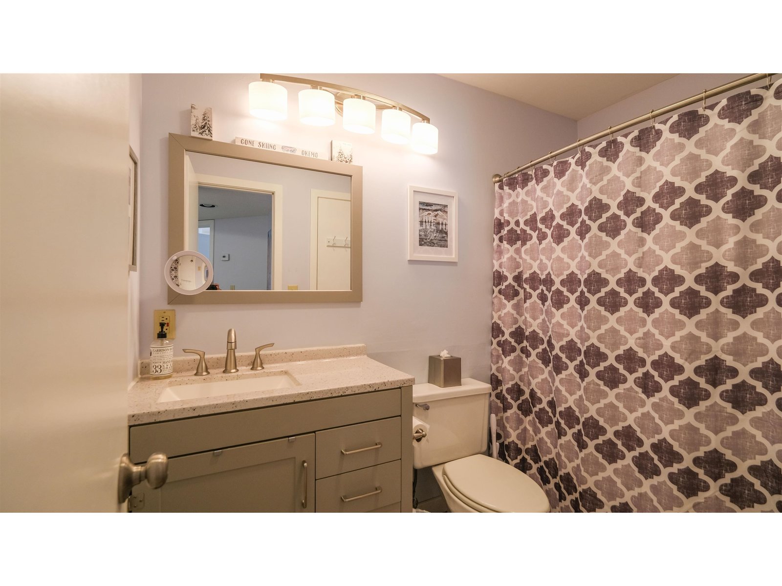 Full bathroom