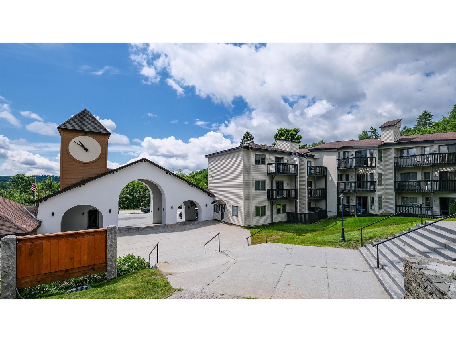 318 Mountain Road, Unit A302