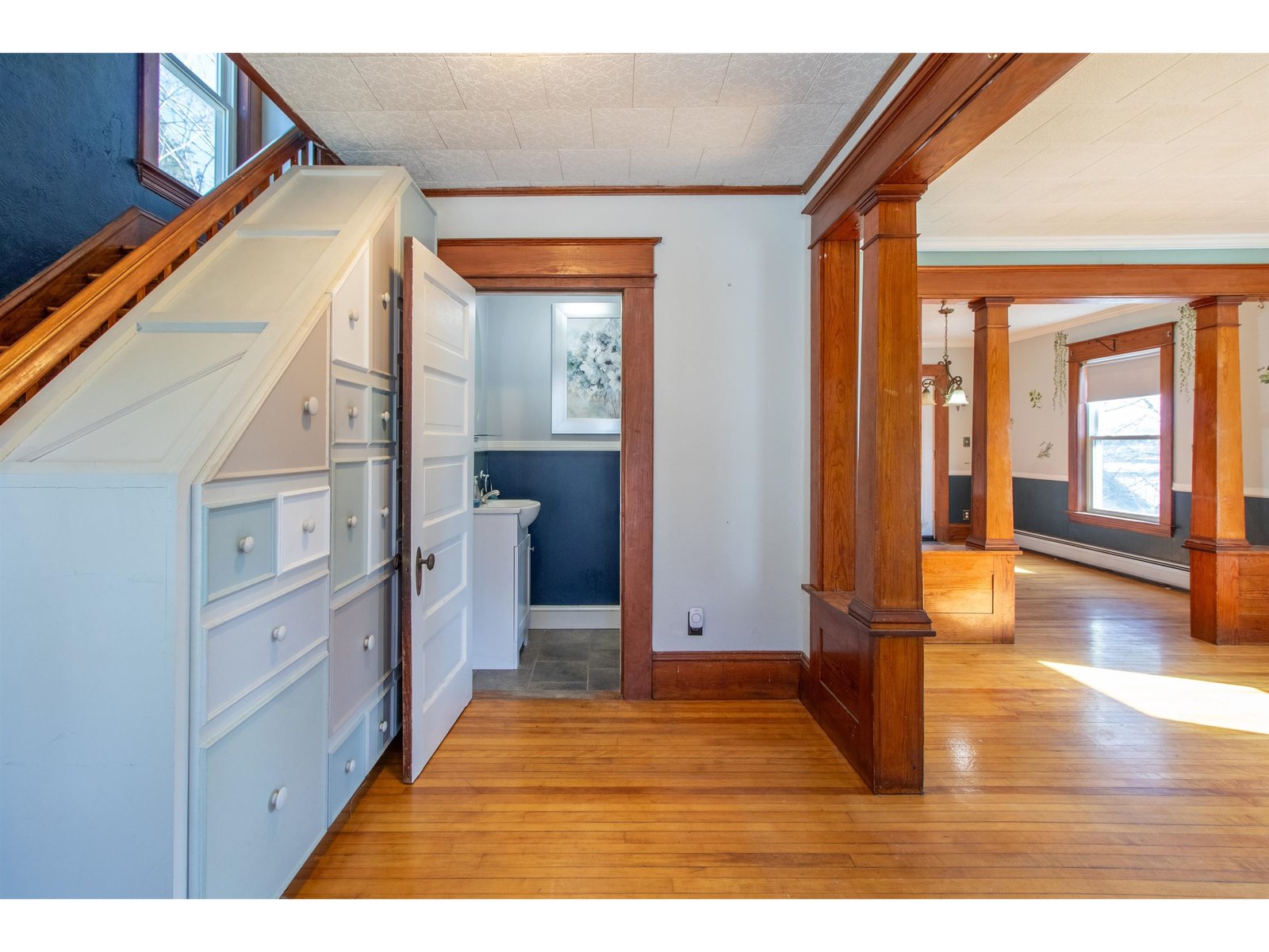 318 West Main Street