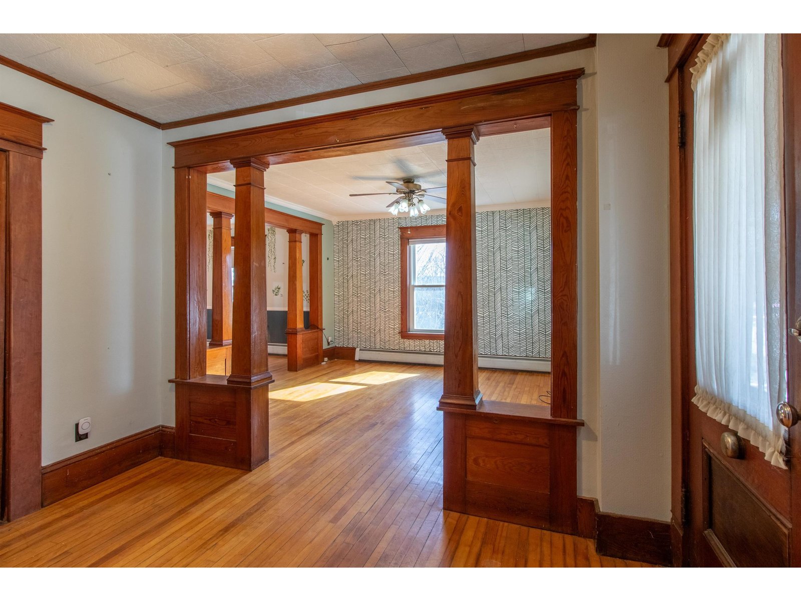 318 West Main Street