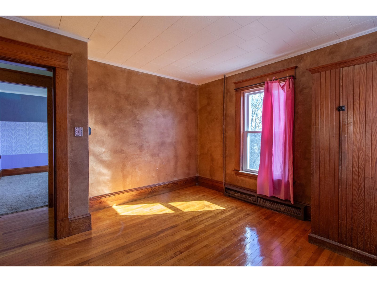 318 West Main Street