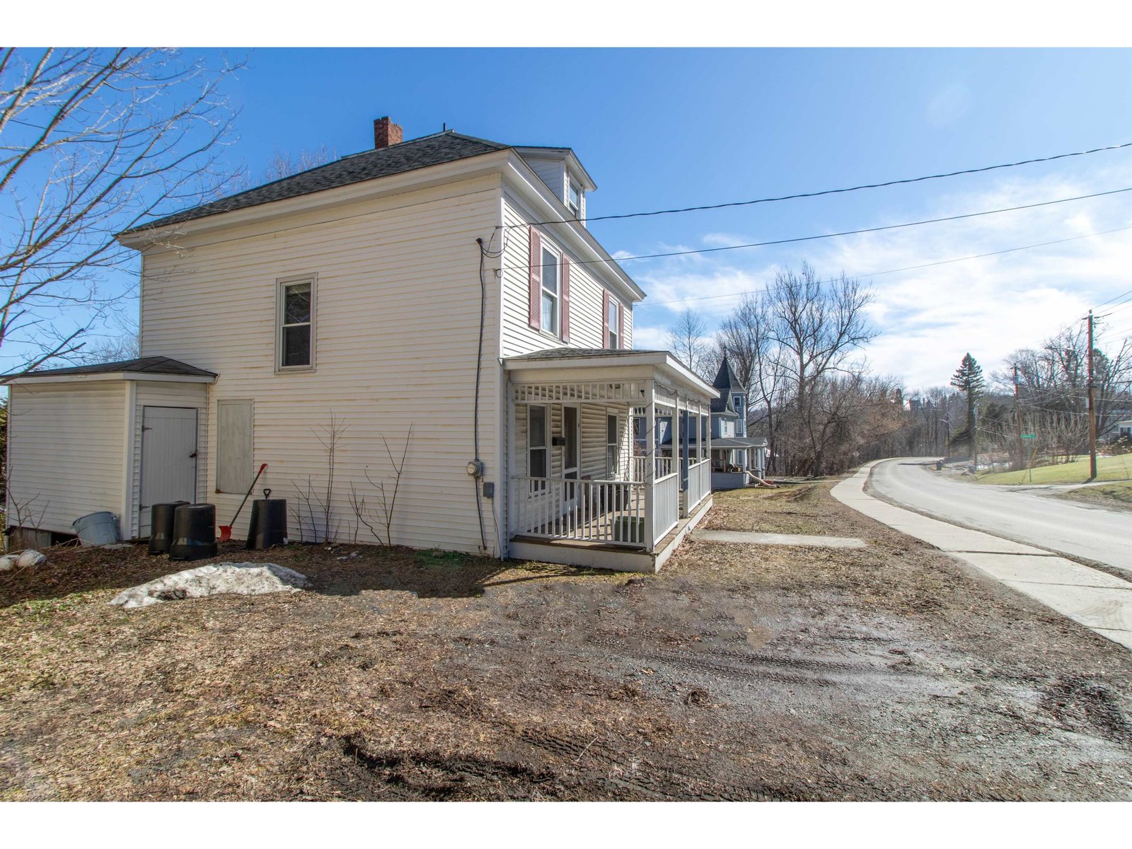 318 West Main Street
