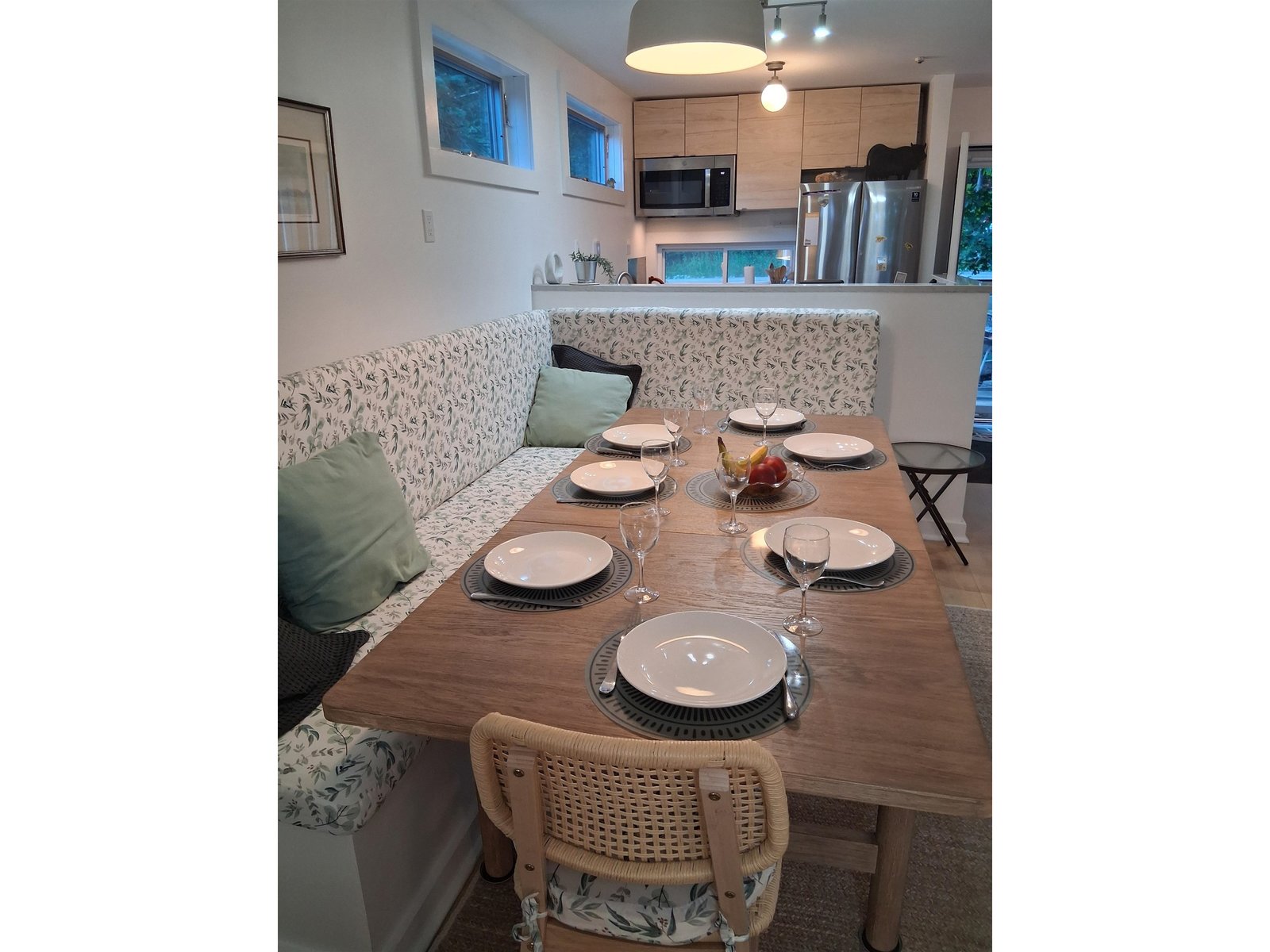 Spacious dining table
