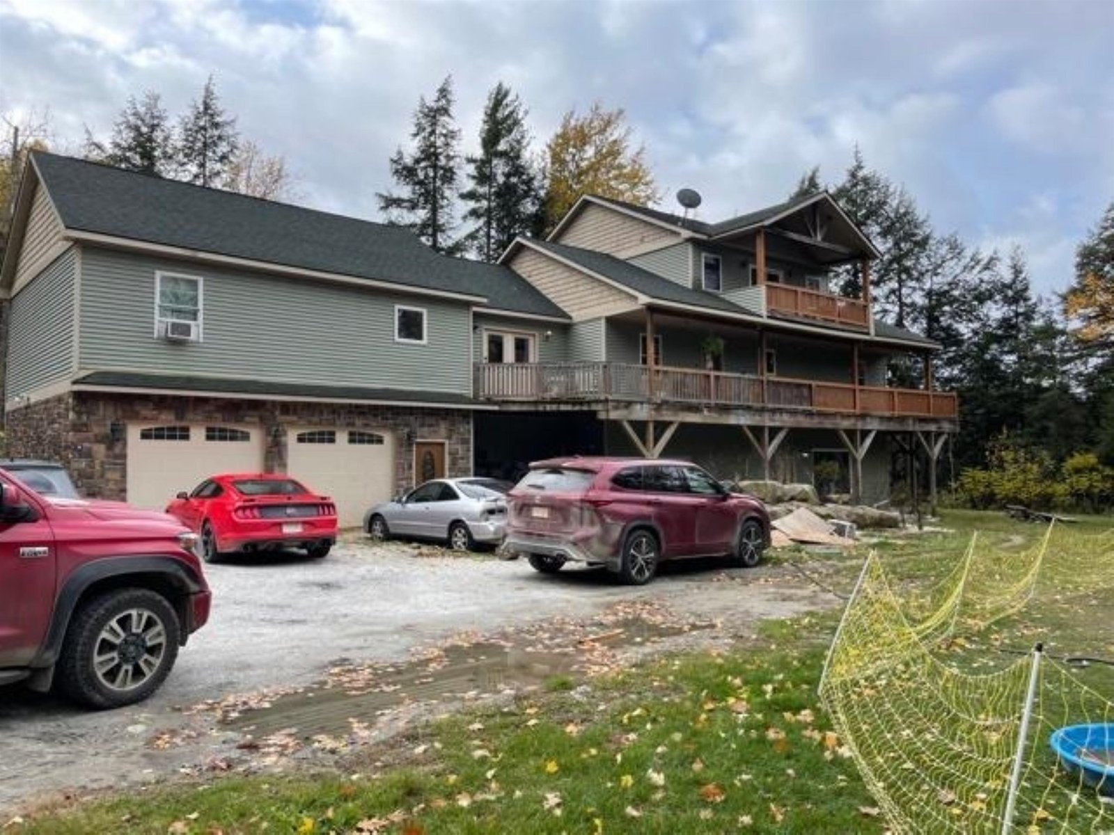 3190 Lower Notch Road