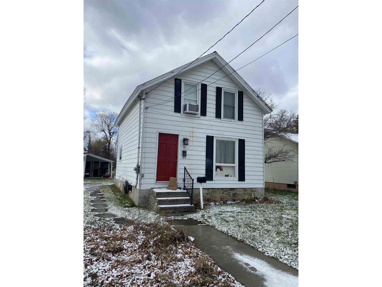 32 Cedar Street