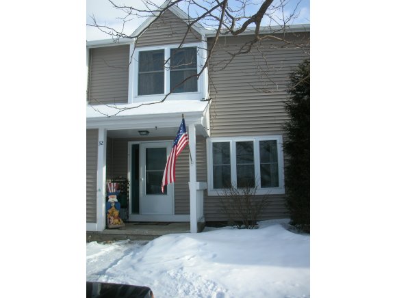 32 Country Club Dr, Unit 32