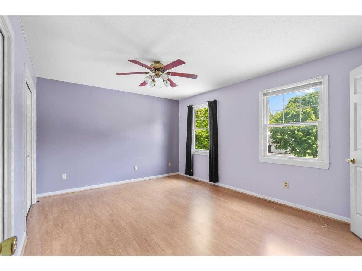 32 Countryside Drive