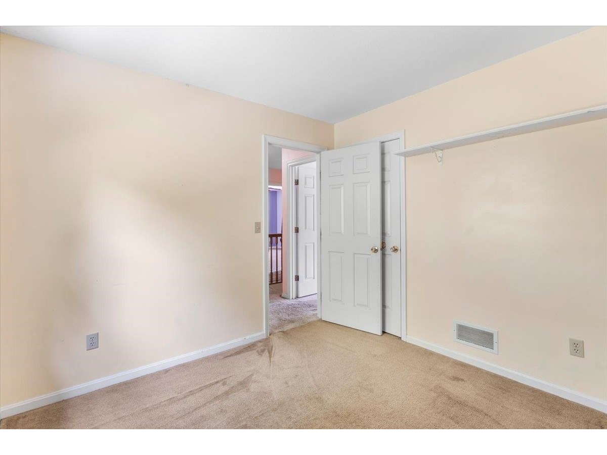 32 Countryside Drive