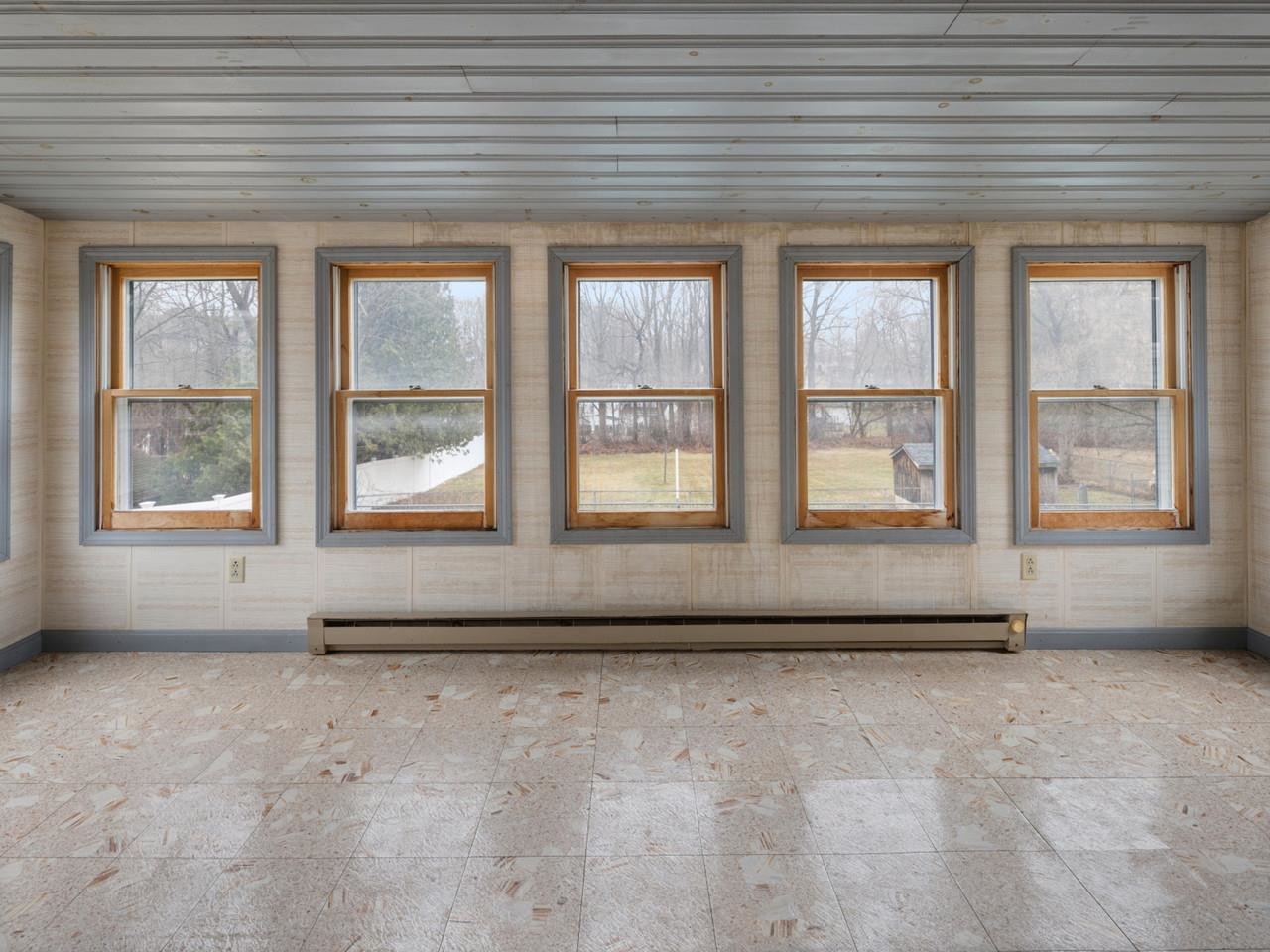 Fabulous Heated Porch!