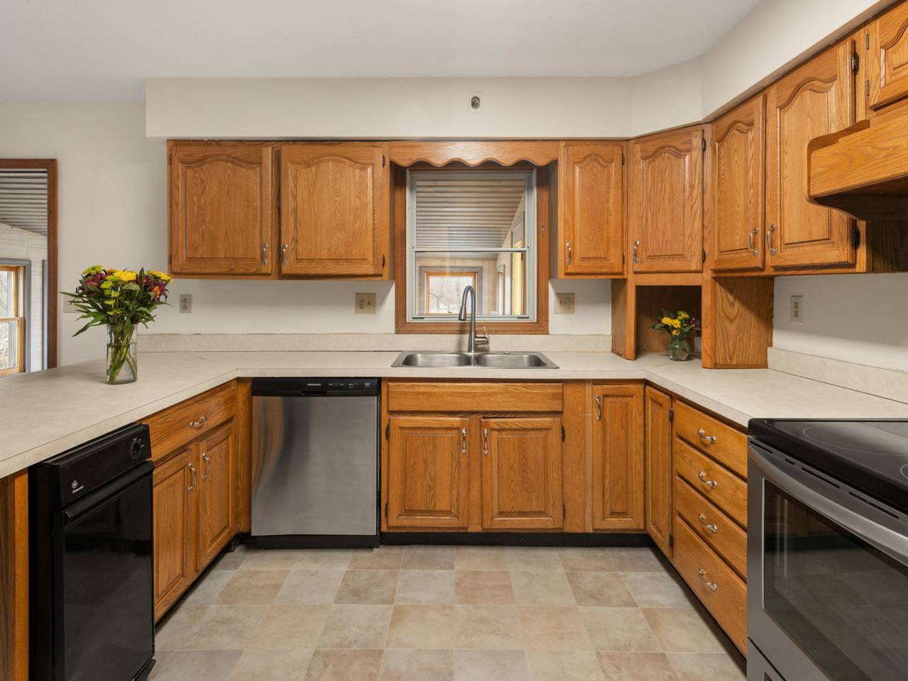 Spacious Kitchen