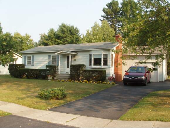 32 Foster Rd