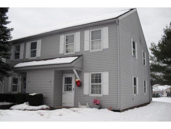 32 Gilbert Sq, Unit 32