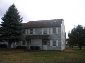 32 Gilbert Square, Unit 32