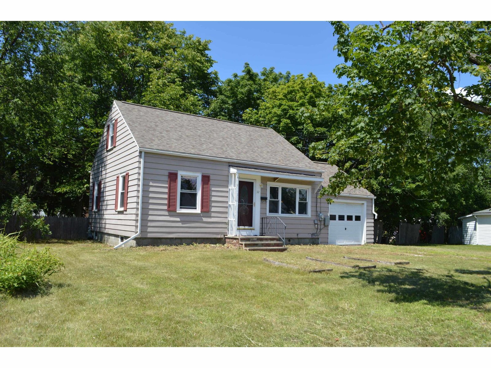 32 Green Acres Drive