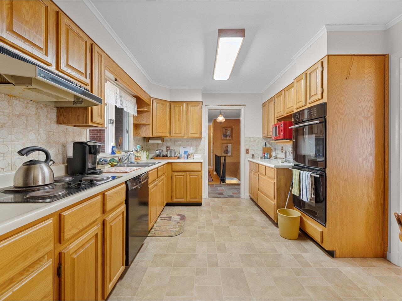 32 Hackamore Road