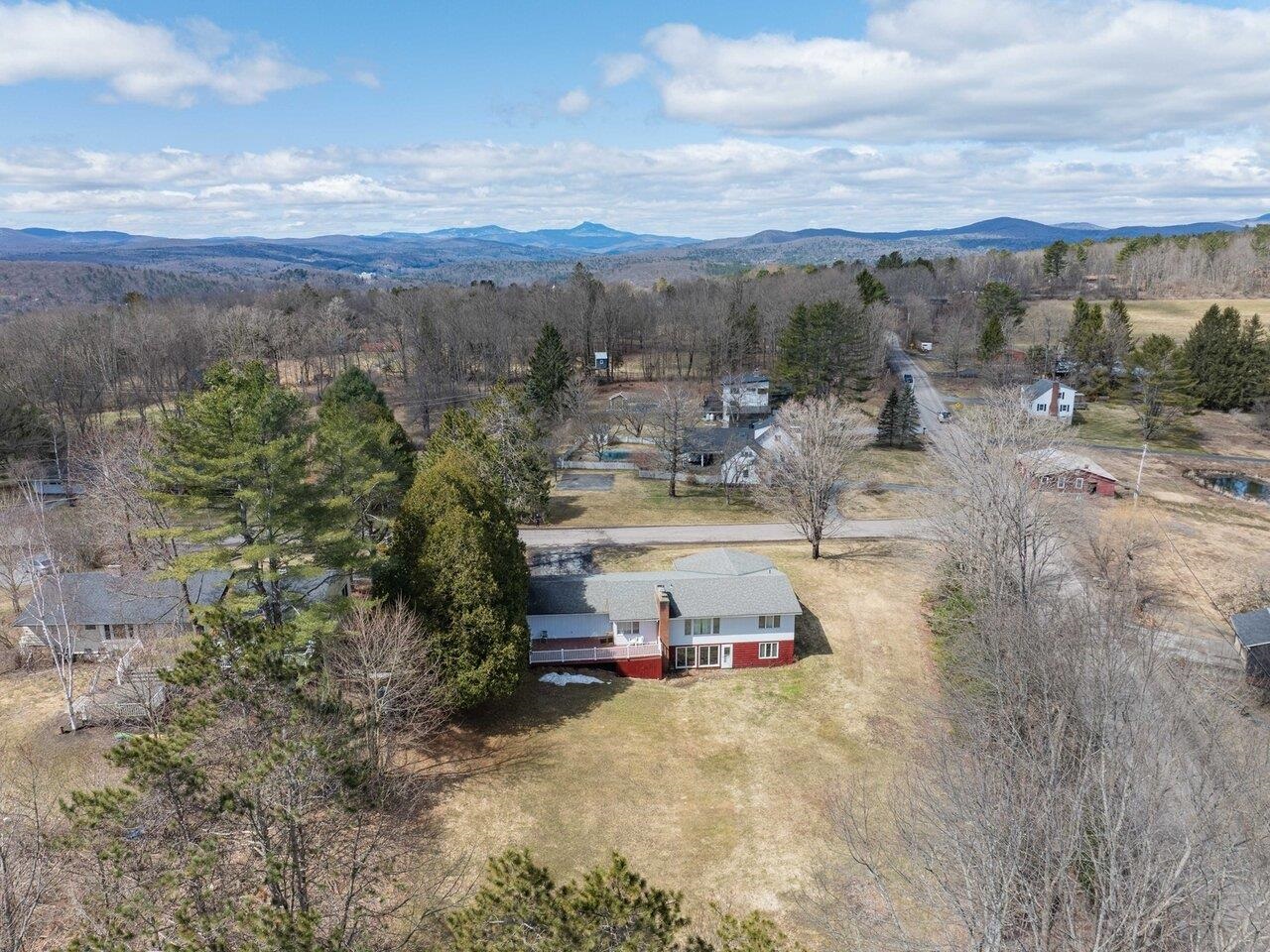 32 Hackamore Road