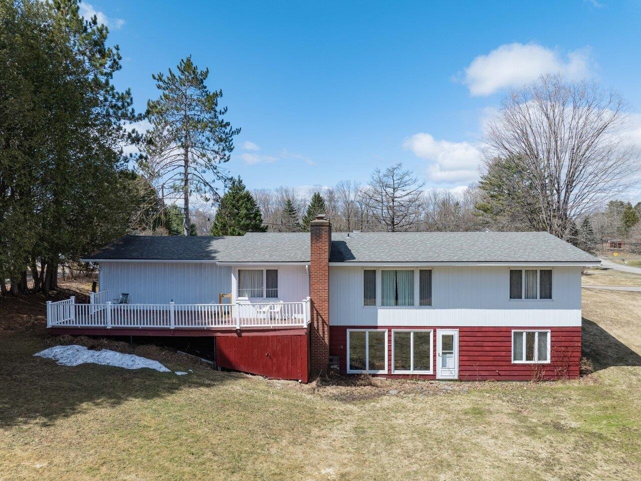 32 Hackamore Road