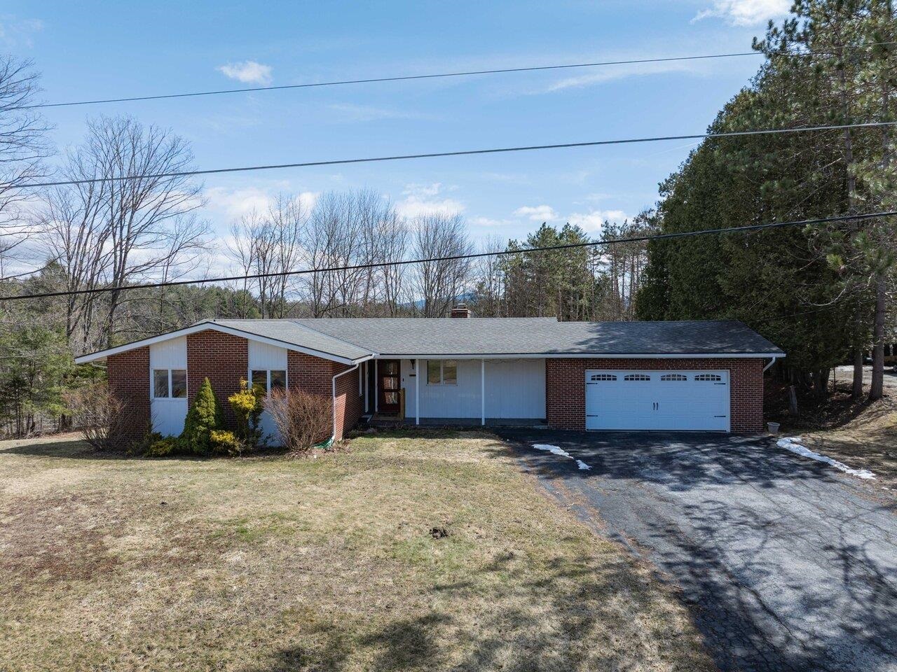 32 Hackamore Road