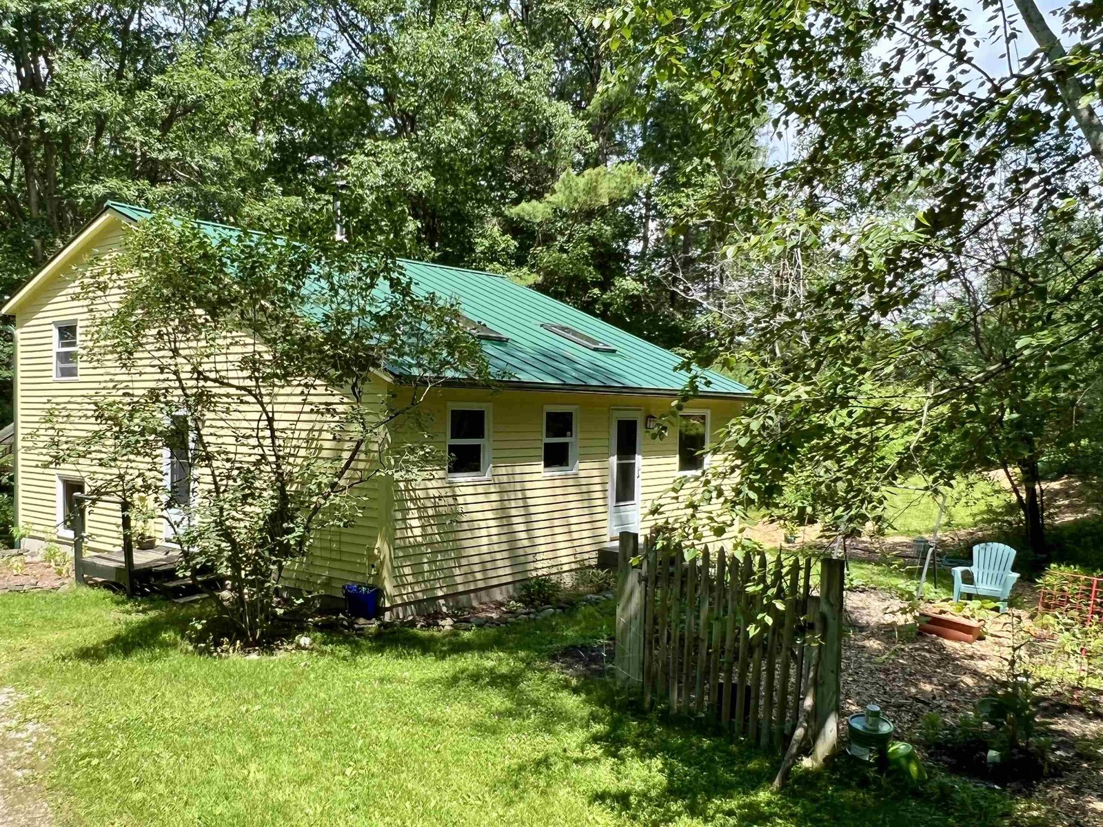 32 Hillside Lane