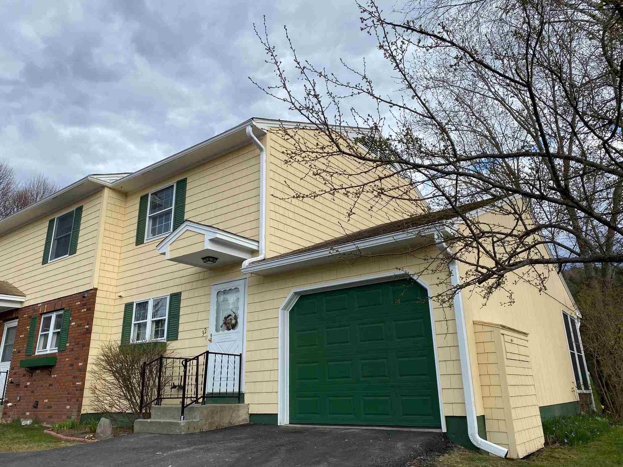 32 Independence Green