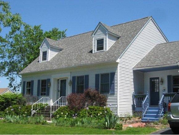 32 Knoll Circle