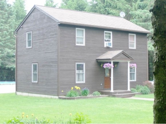 32 Krug Rd