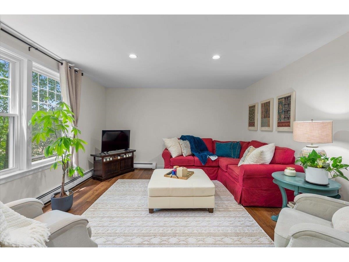 32 Larch Road