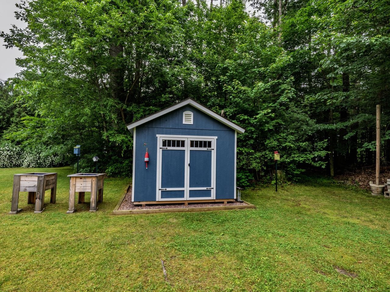 Newer storage shed