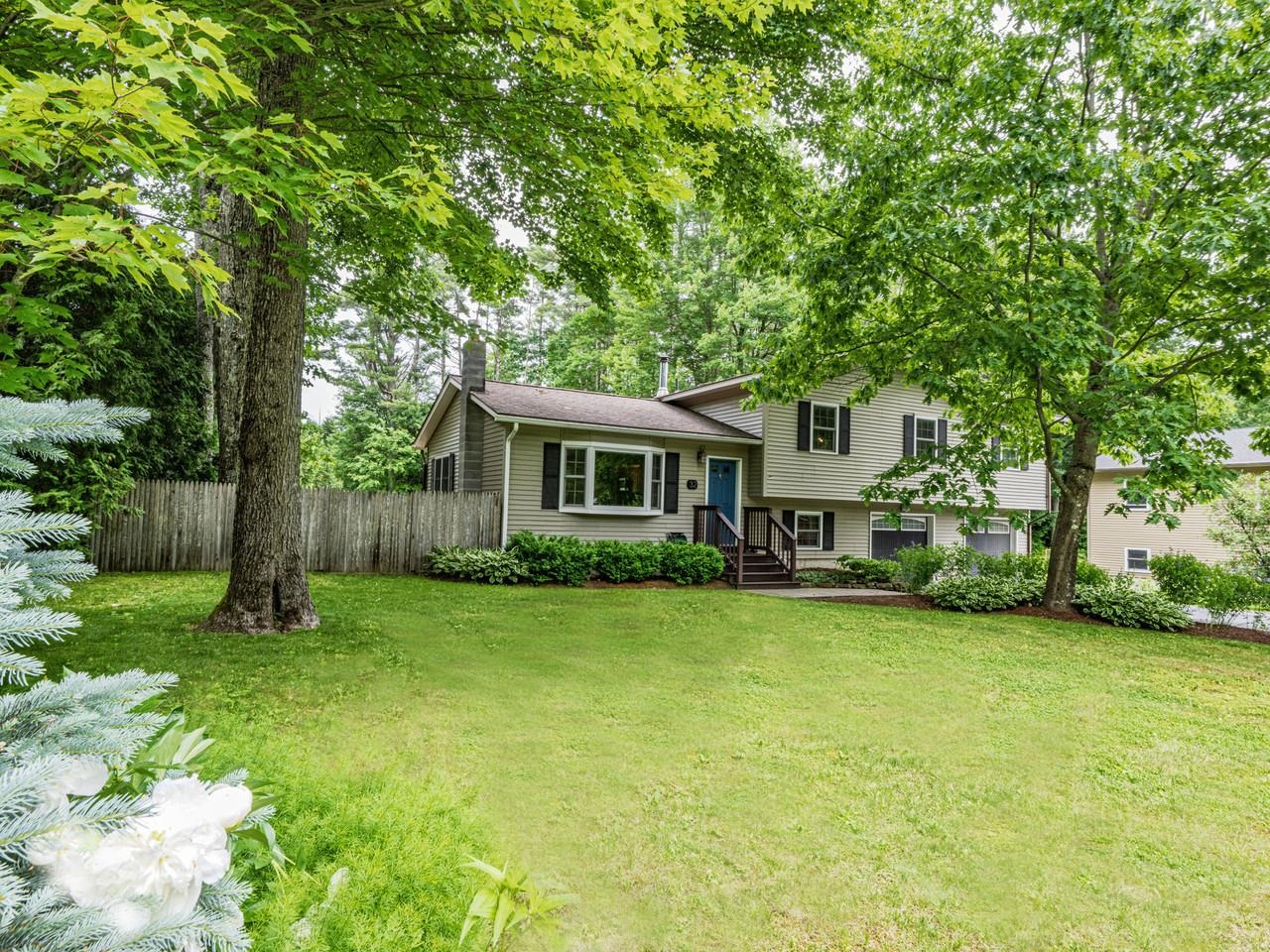 This home is beckoning you....