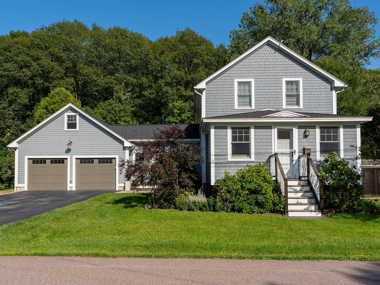 32 Meadow Road