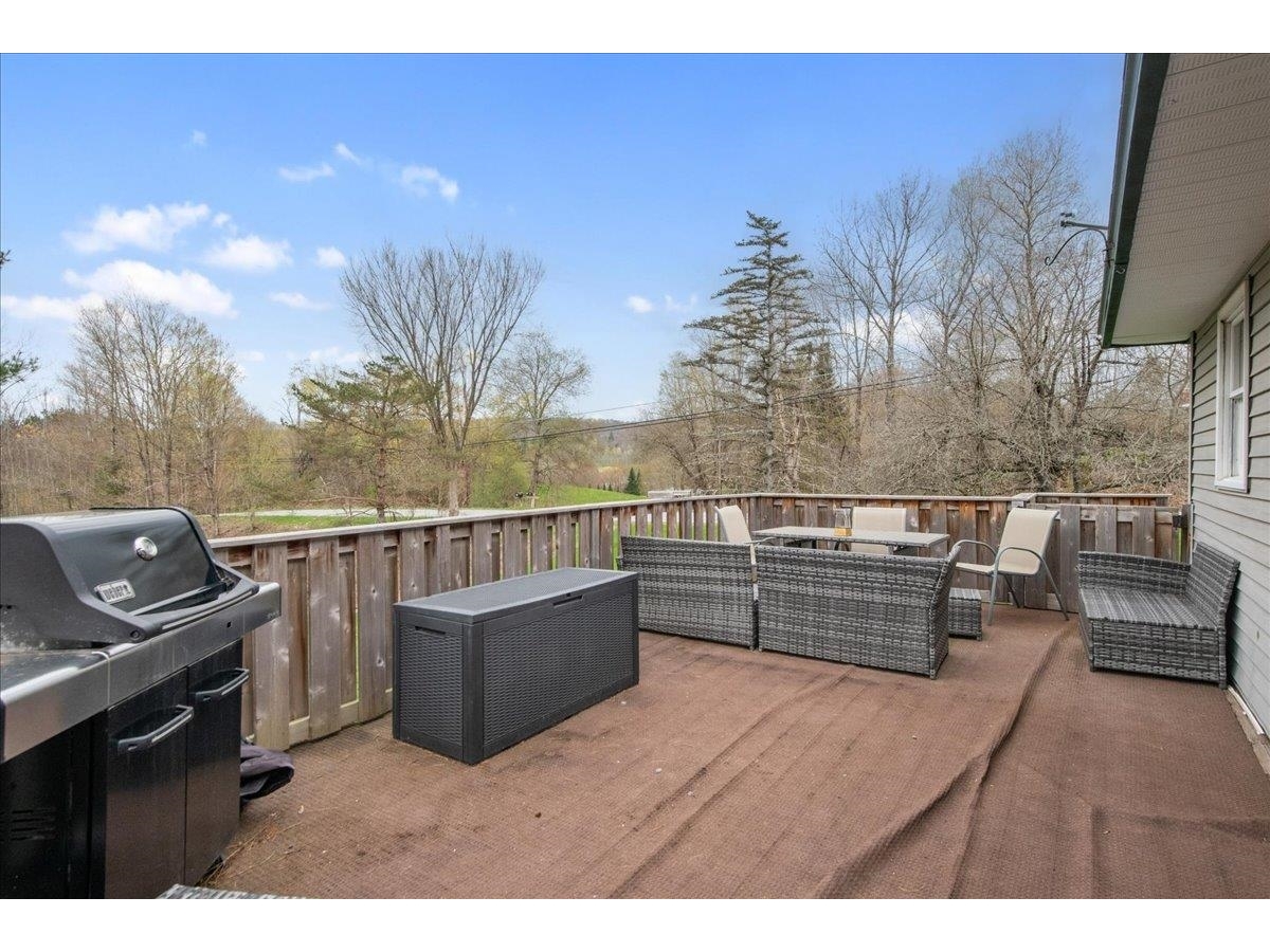 32 Poker Hill Road
