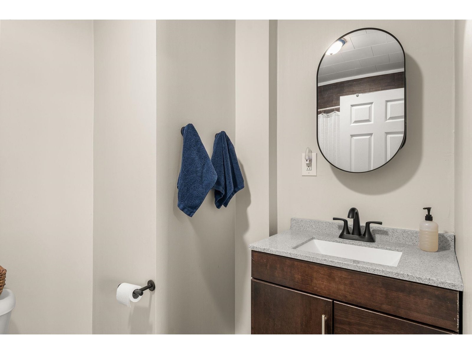 Full bathroom
