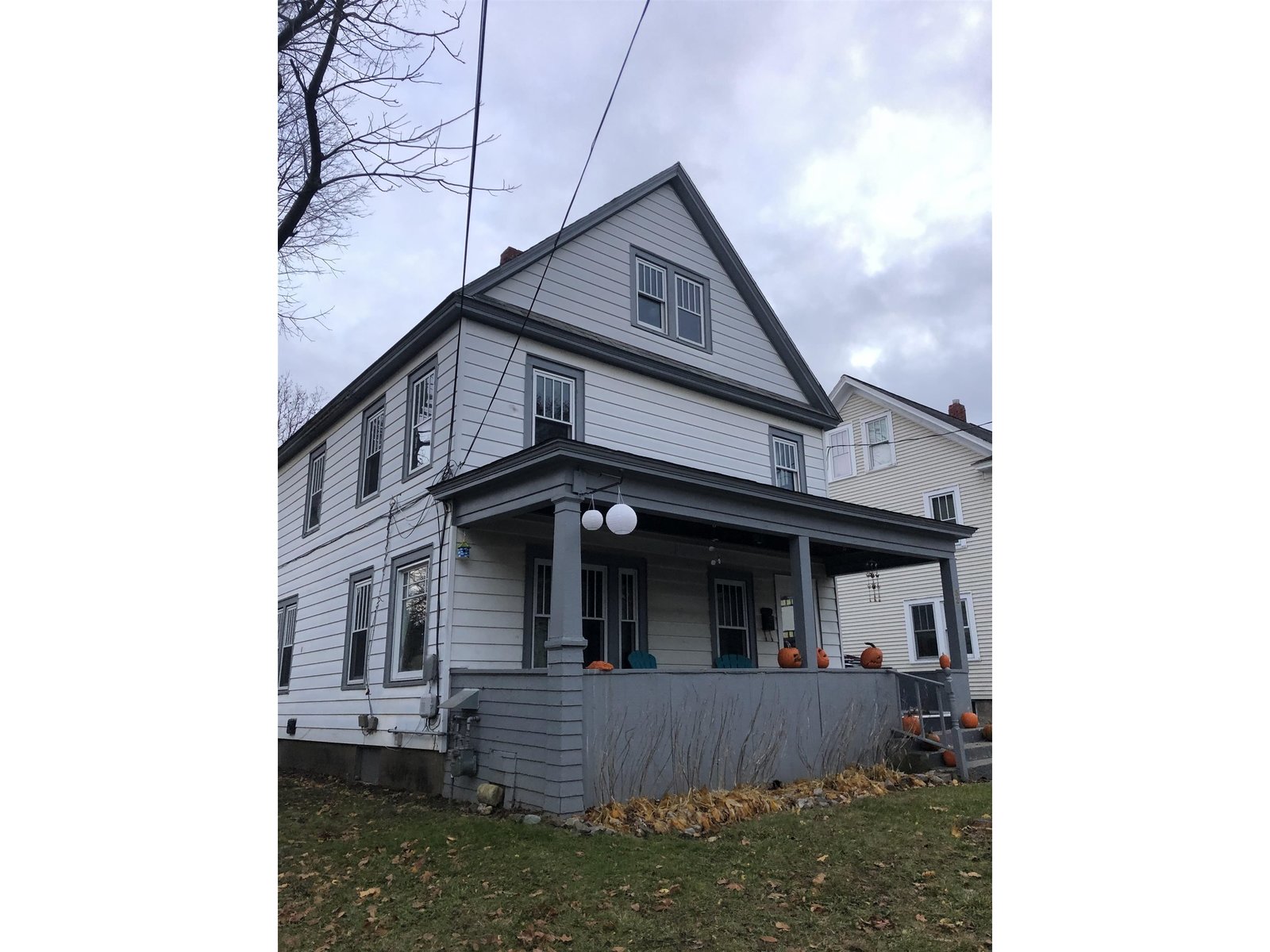 32 University Terrace