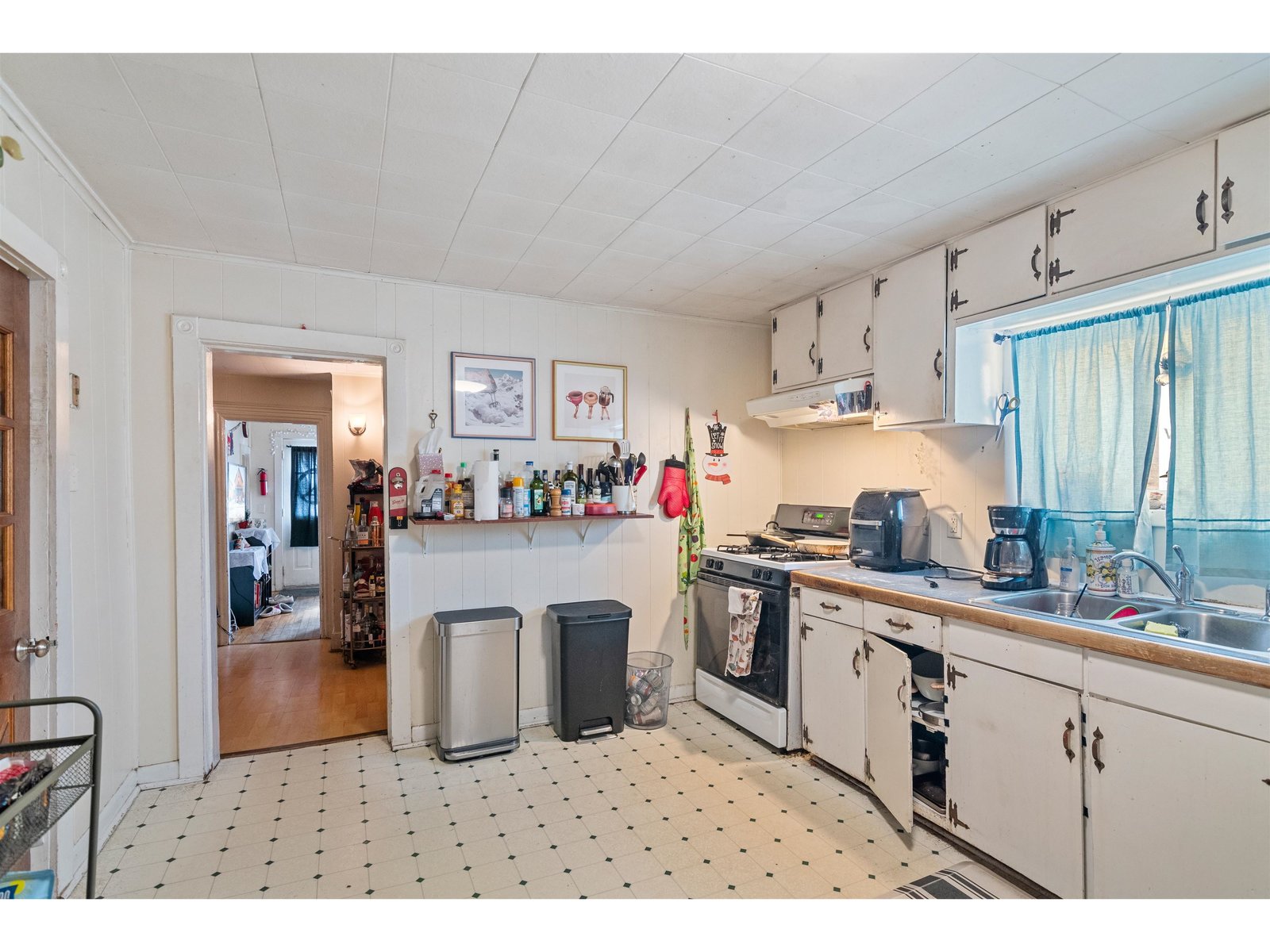Kitchen 2