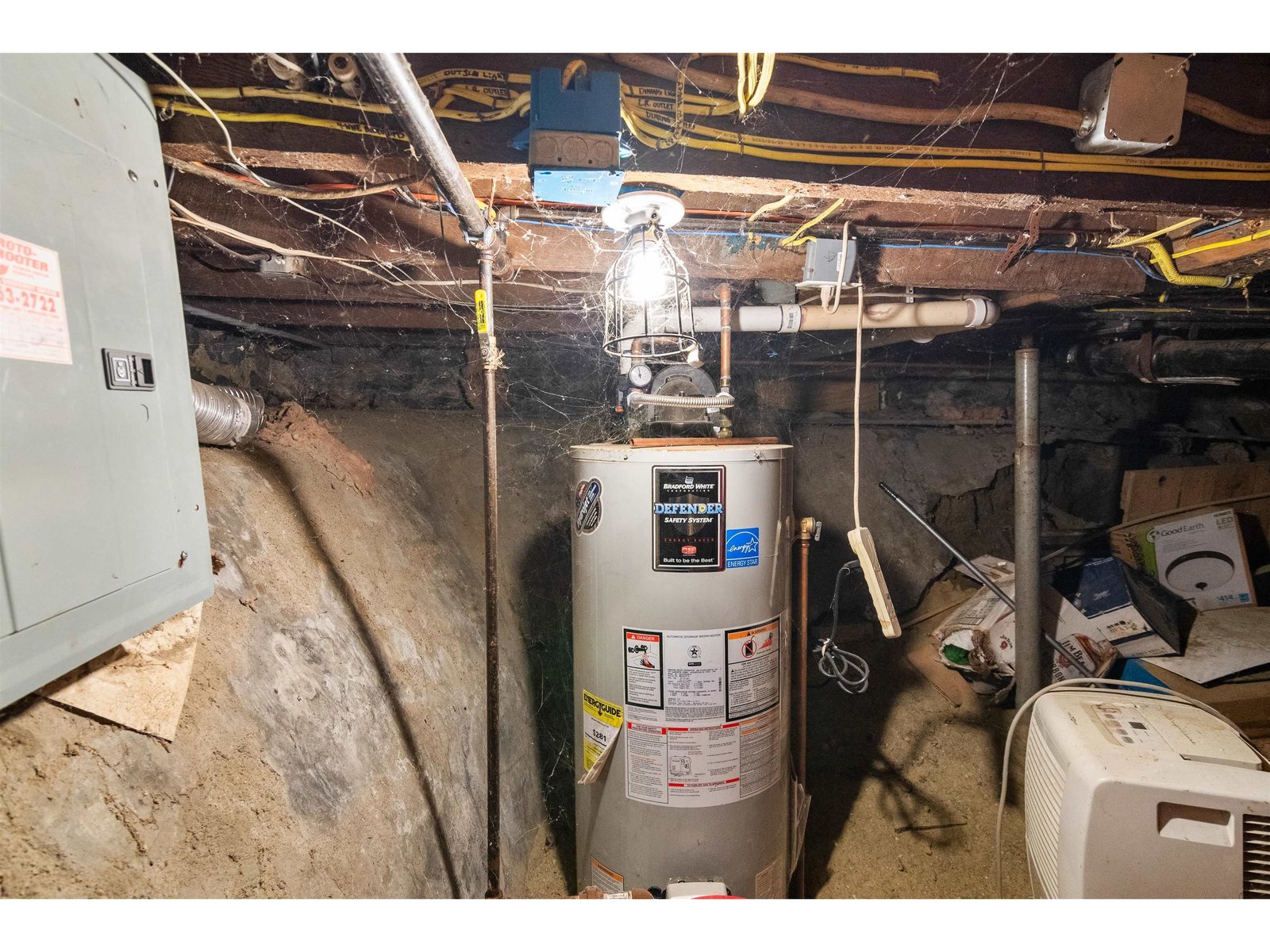 Basement / Utilities