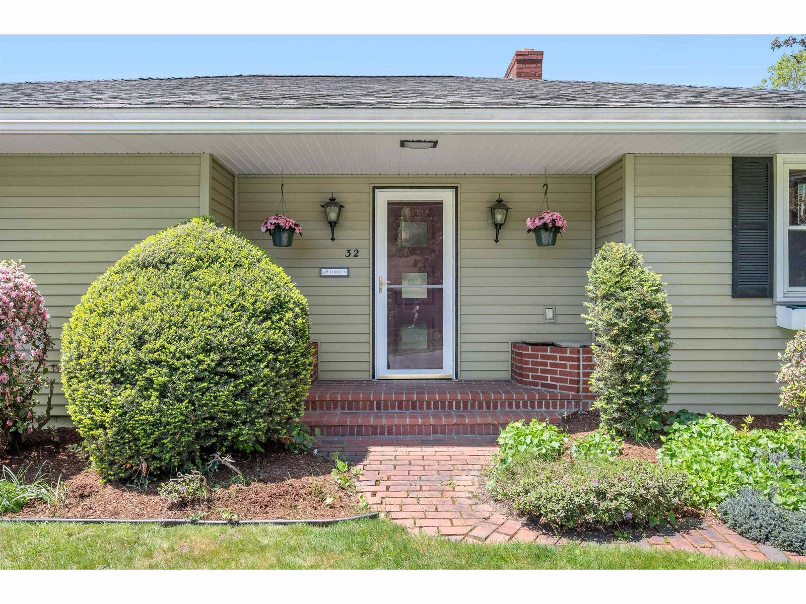 32 Waterman Street