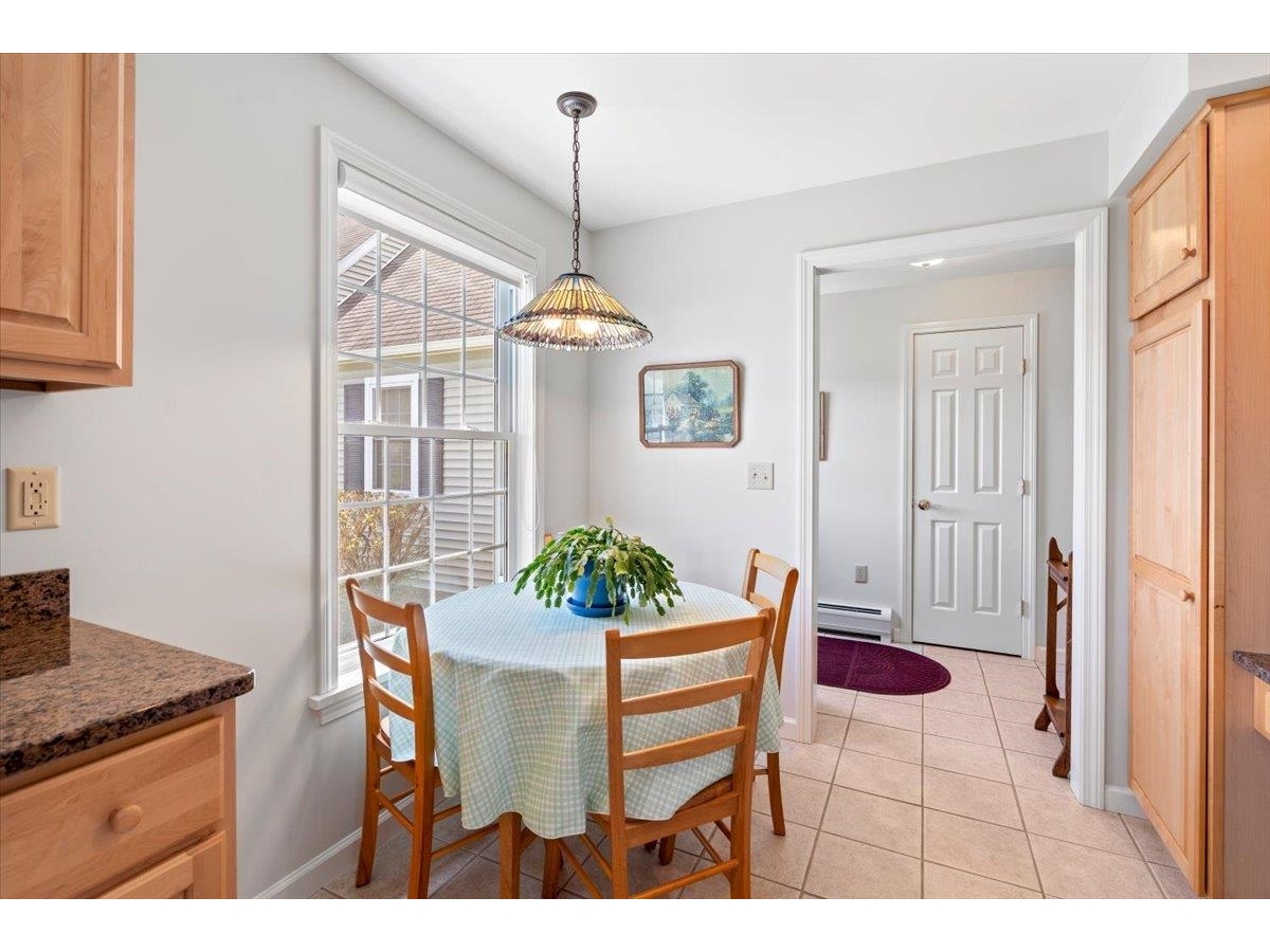Breakfast nook