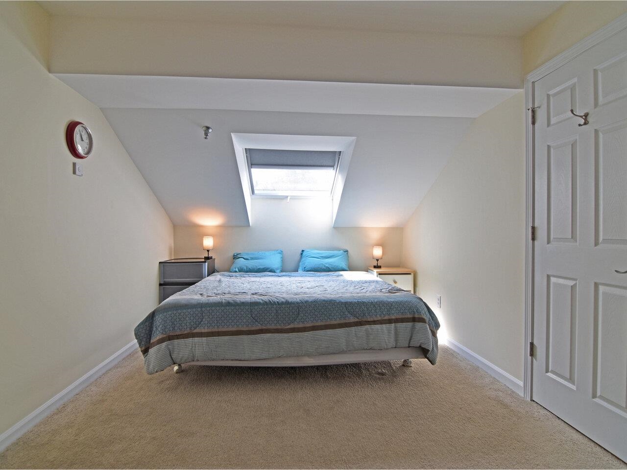 Remote controlled skylight