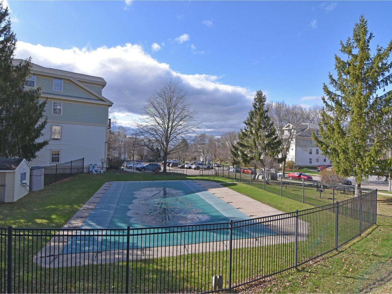 Association pool