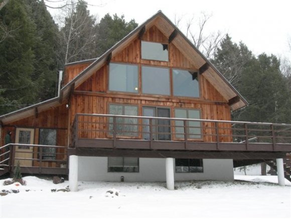 320 Stonebury Rd