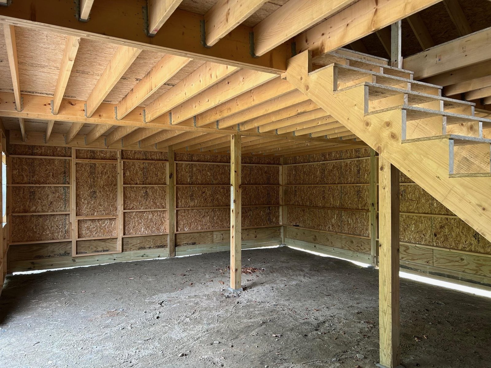 9' ceiling downstairs