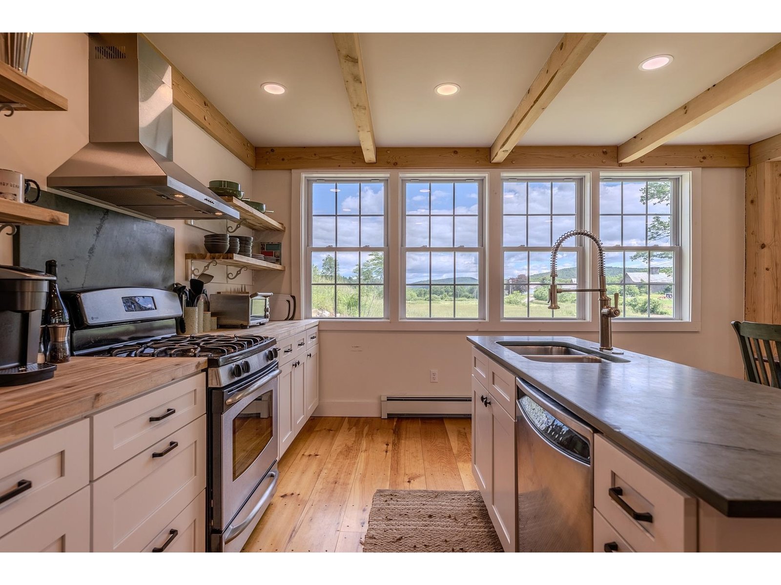 3208 Green Mountain Turnpike