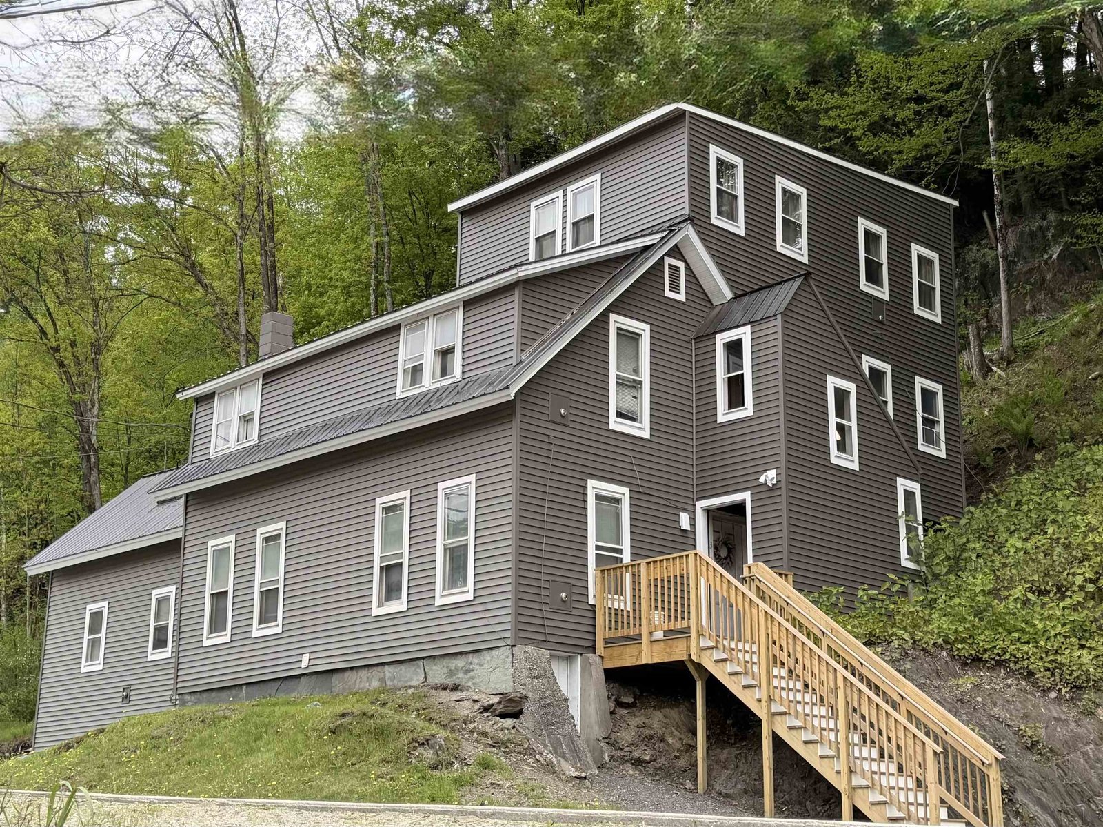 321 South Main Street, Stowe