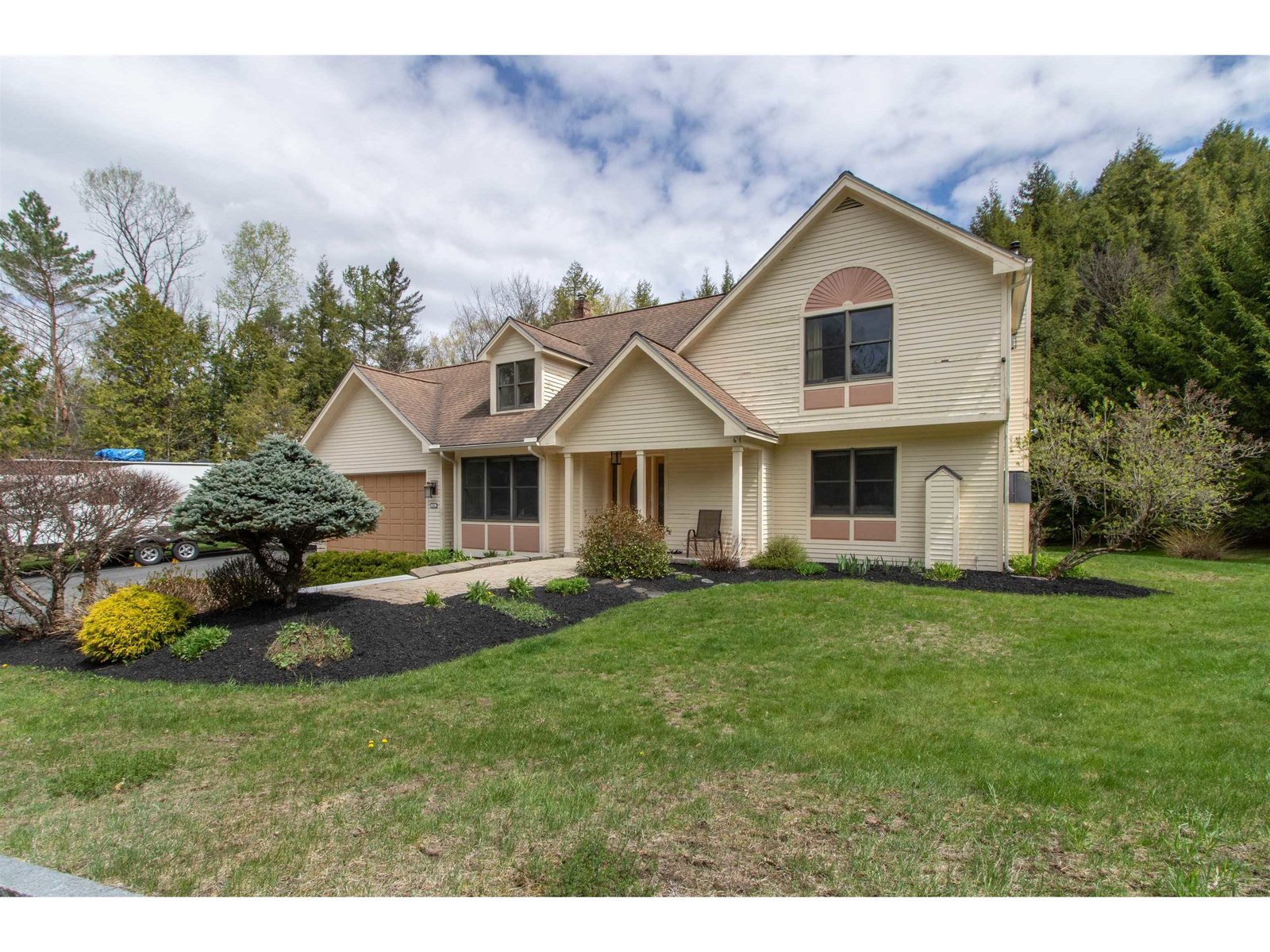 322 Farmer Drive, St. Johnsbury
