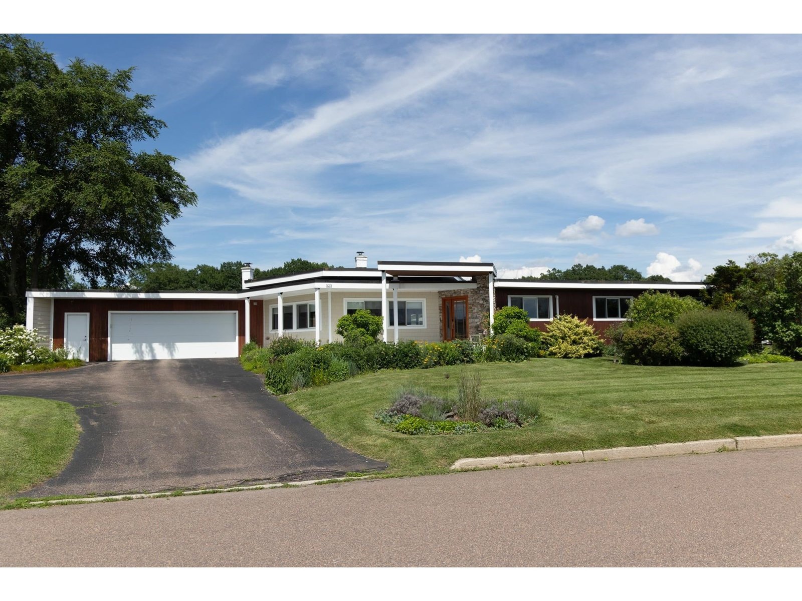 323 Buckingham Drive Colchester